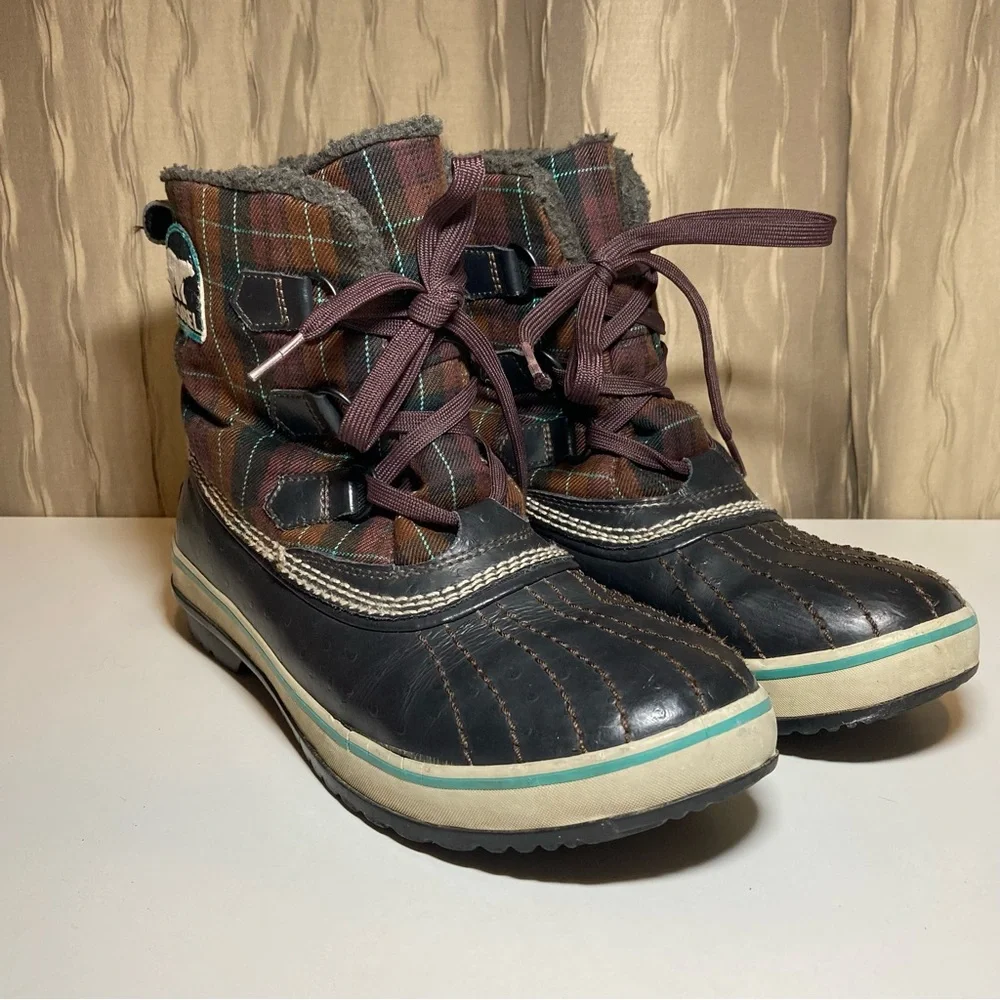 Sorel Tivoli Women’s 9 Waterproof Mulberry Brown Plaid Lined NL1654-207